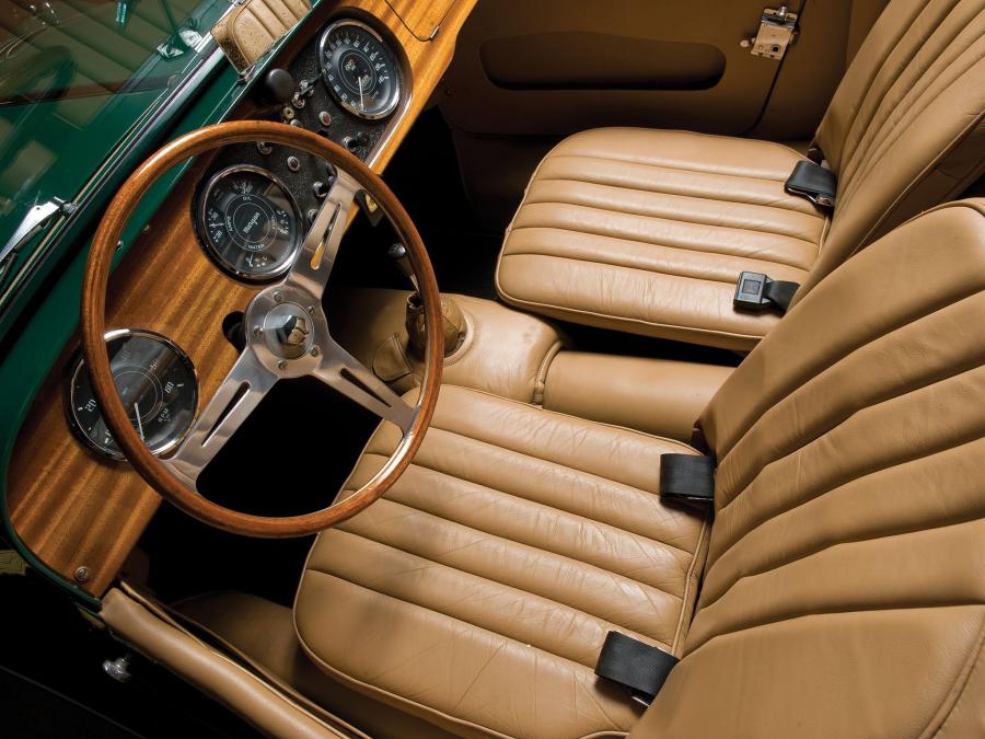 Интерьер Morgan Plus 4 1950 года  (NA) (фото 19 из 29)